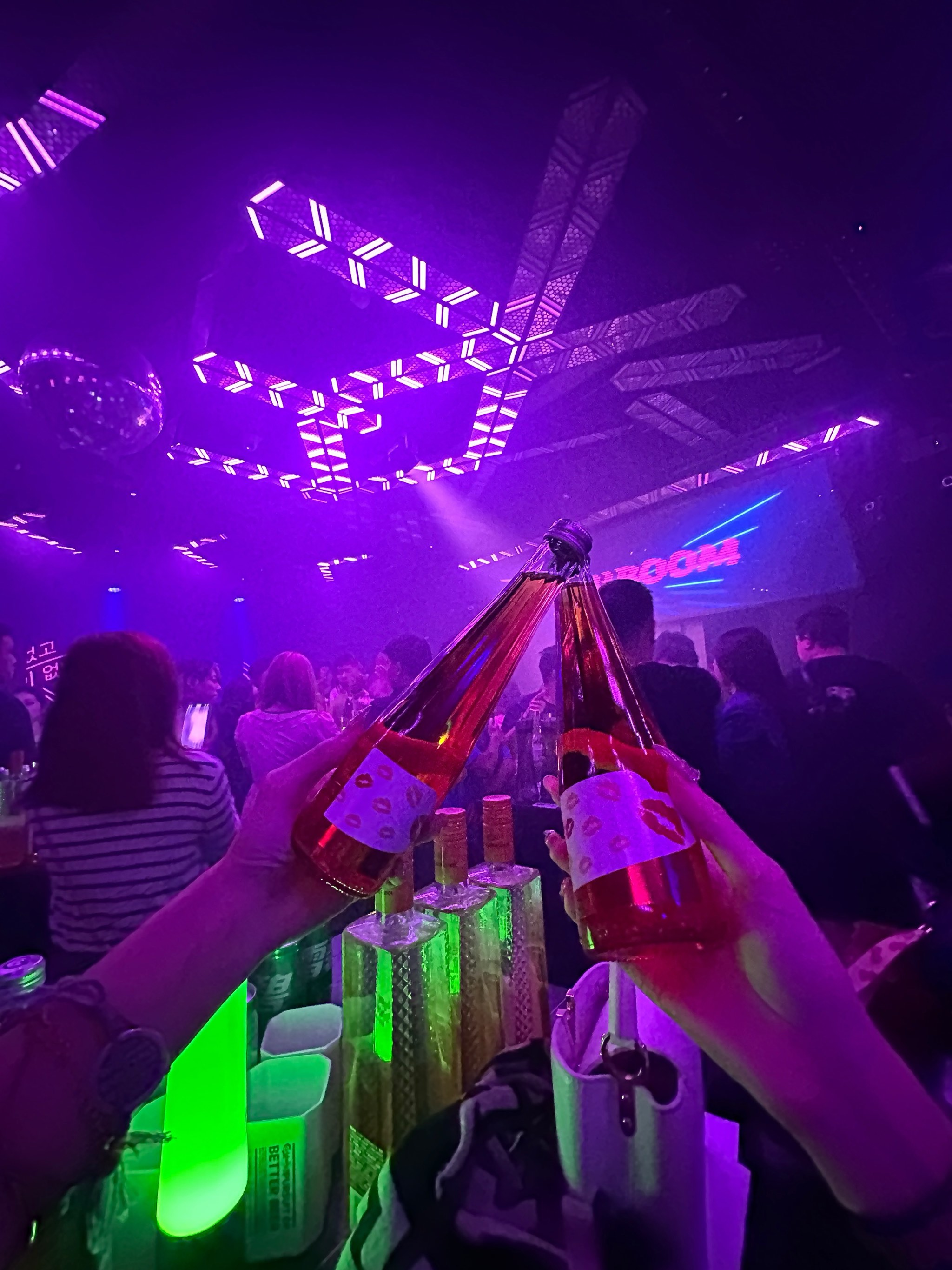 防城港商务ktv价格多少钱一个小时-港口区ktv预定